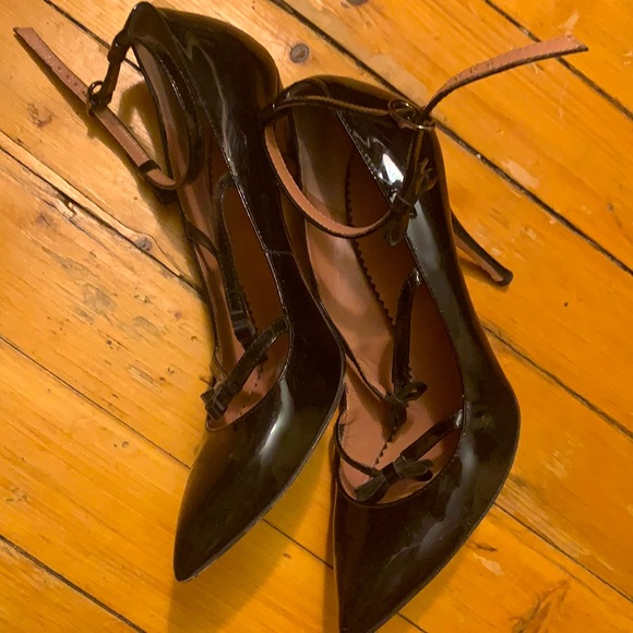 Shoes - Picture 2 of 3